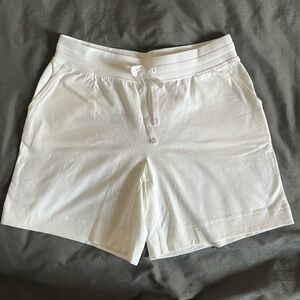 Karen Scott White Shorts